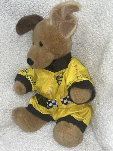 Build A Bear Workshop Bear Car Racing 500 Yellow Suit w/ Puppy Limited Edition - 第 2/6 張圖片