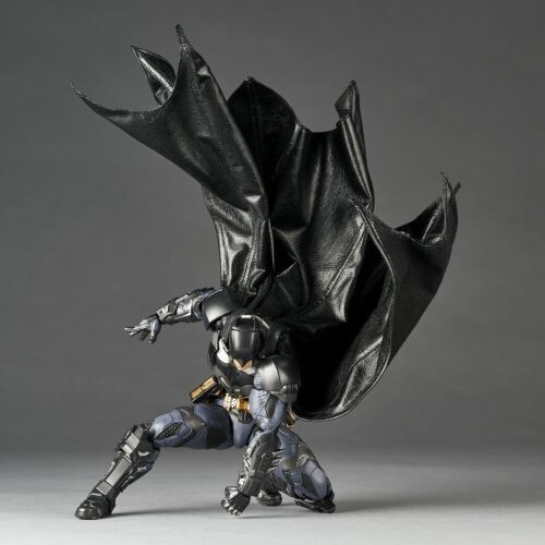 AMAZING YAMAGUCHI BATMAN バットマン AmiAmi [Character & Hobby Shop] | Revoltech Amazing