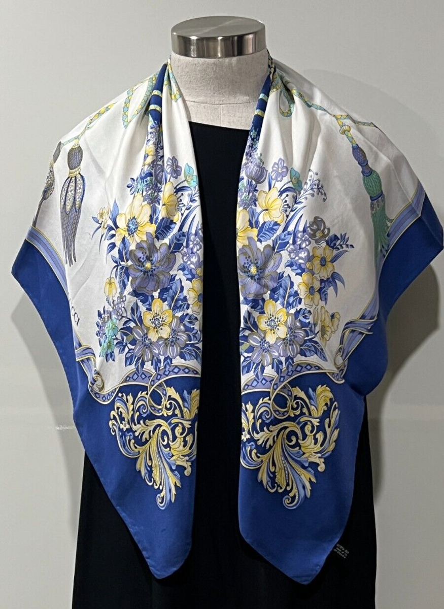 GUCCI Italy Vintage Silk Twill Blue/Yellow Floral Scarf 86cm x