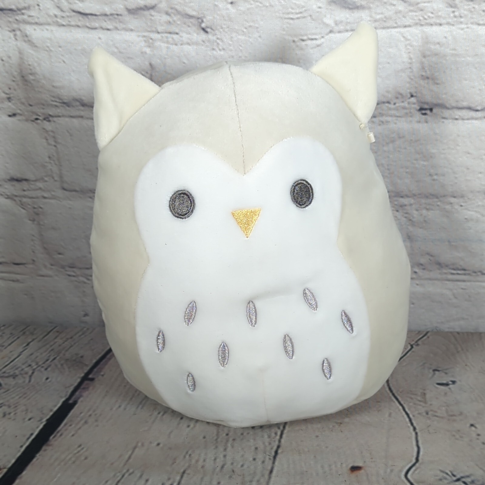 vee owl squishmallow