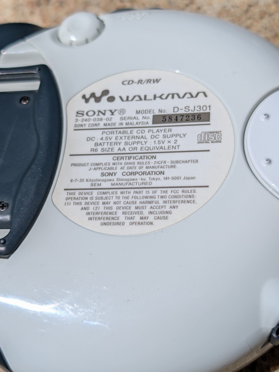 Sony Walkman D-SJ301 S2 Sports CD Player G-Protection - Tested
