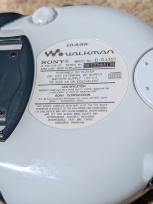 Sony Walkman D-SJ301 S2 Sports CD Player G-Protection - Tested
