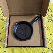 Lodge 2023 Ice Skate  Christmas Ornament Cast Iron Mini Skillet - Retired