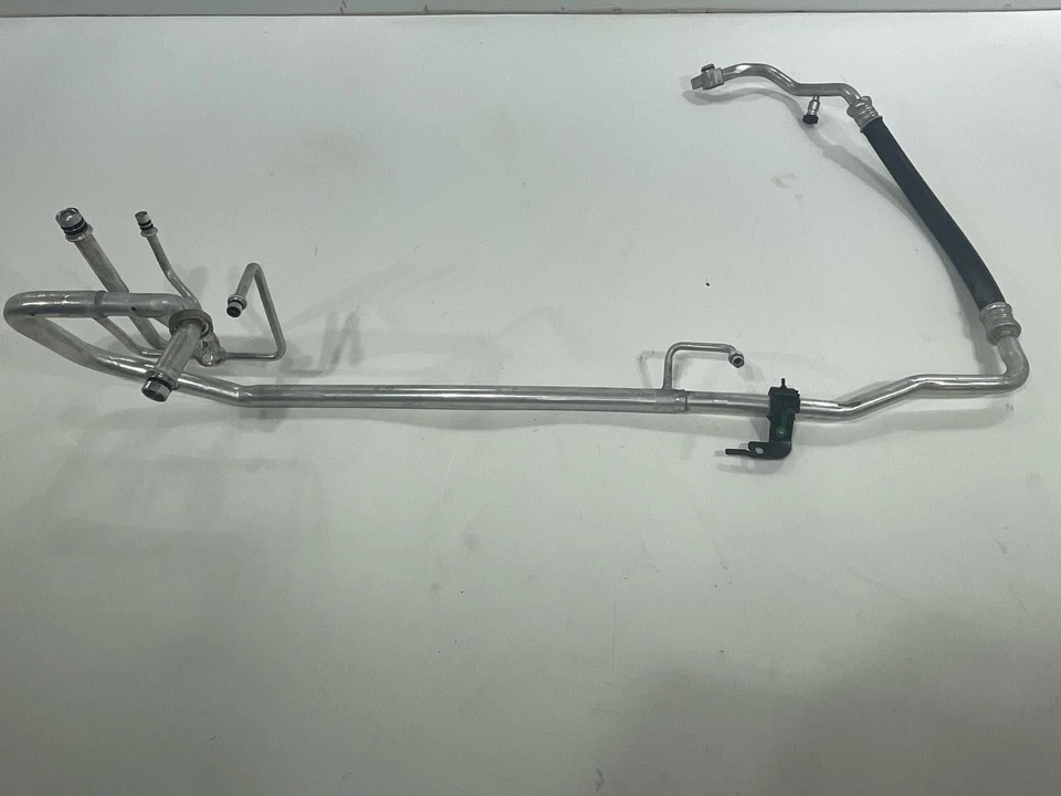 Manguera de línea de succión para aire acondicionado Subaru 2019-2024 2,4 L OEM Foto 3 de 4
