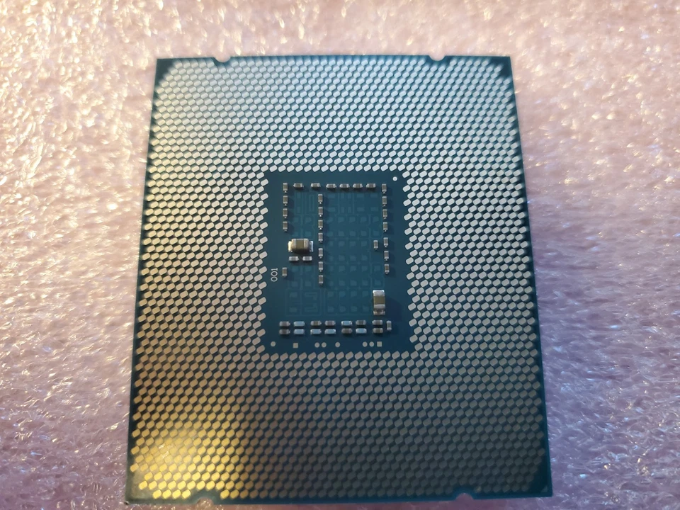 Intel Xeon E5-2609 v3 CPU 1.90GHz 6-Core SR206 LGA2011-3 Processor - Clean Pull - Image 2 of 2