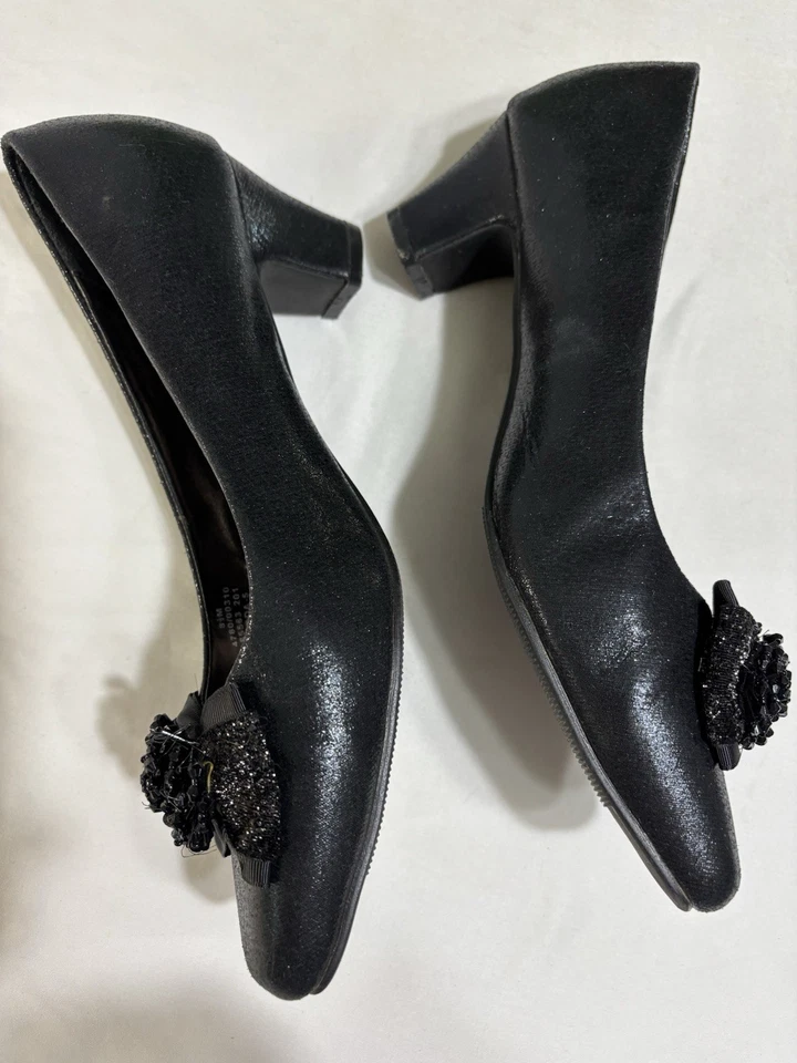 Pierre Dumas Black Shimmer Beaded Bow Top Heel Women’s 8.5 - Image 4 of 4