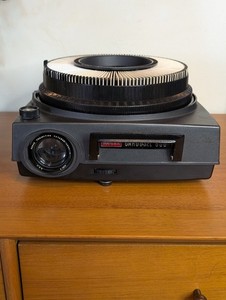 Kodak Carousel 800 Slide Projector w Case Tray Manual 1973 Kodak Letter Slides
