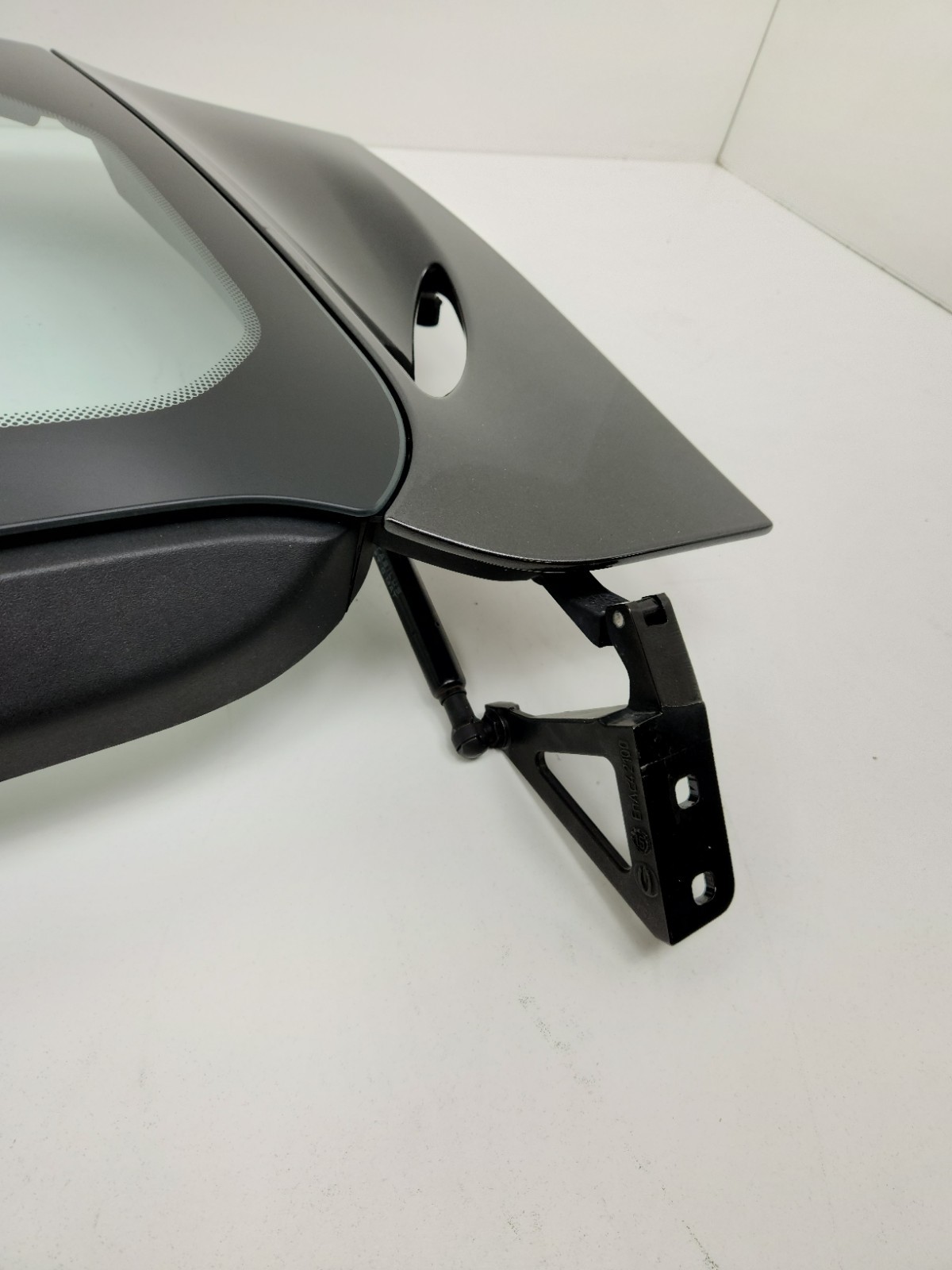 2015-2016 MCLAREN 650S SPIDER REAR GLASS ENGINE LID TRUNK COVER HATCH GRAY OEM 