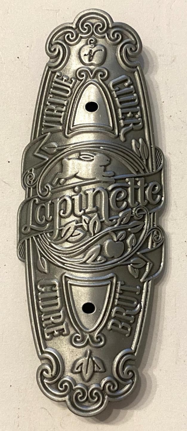 Head Badge Virtue Cider Cidre Brut Bunny #238