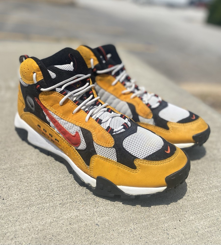 1997 Nike Air Terra Sertig White Chile Red Taxi Black Size 14 104084-161