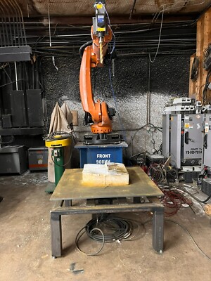 Kuka 7 axis  Robotic Arm with table. Milling. KR150 R3100 prime ; KRC4