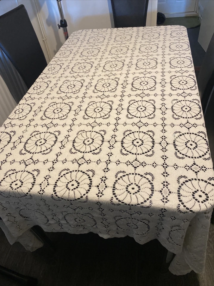 Handmade Vintage Table Cloth Length 80” Width 60” Excellent Condition #vintage - Image 4 of 4