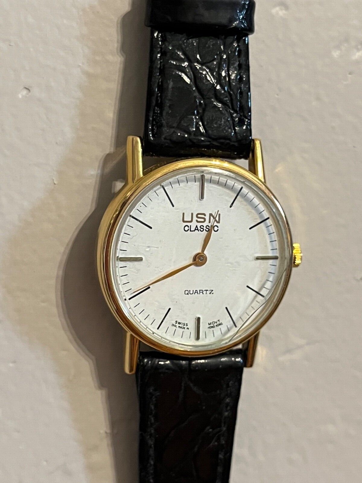 USN Classic Wristwatch Unisex Black Leather Band Quartz Swiss Made Gold Hands