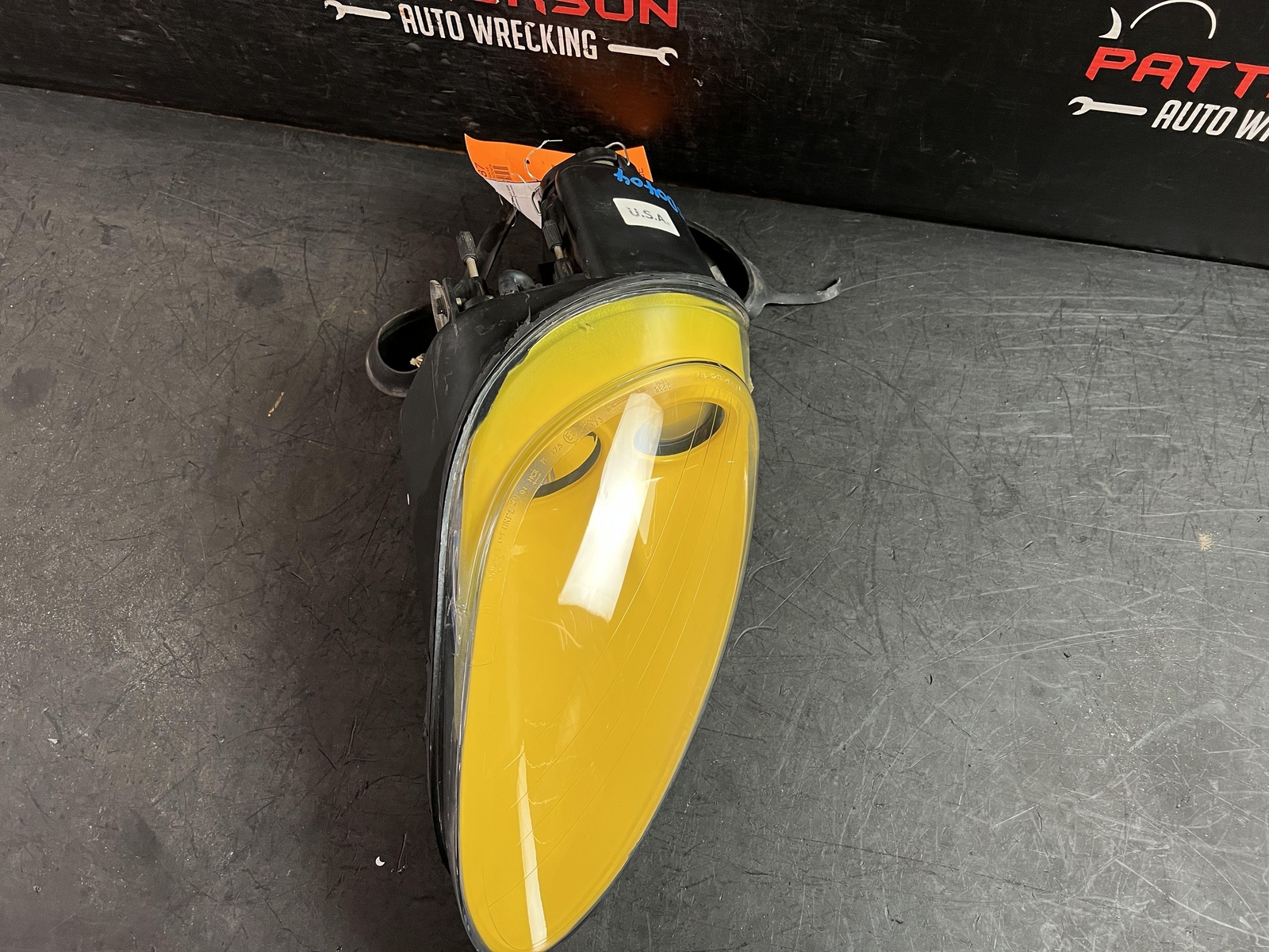 02-06 MASERATI SPYDER DRIVER LEFT LH HEAD LIGHT LAMP YELLOW GIALLO 231246