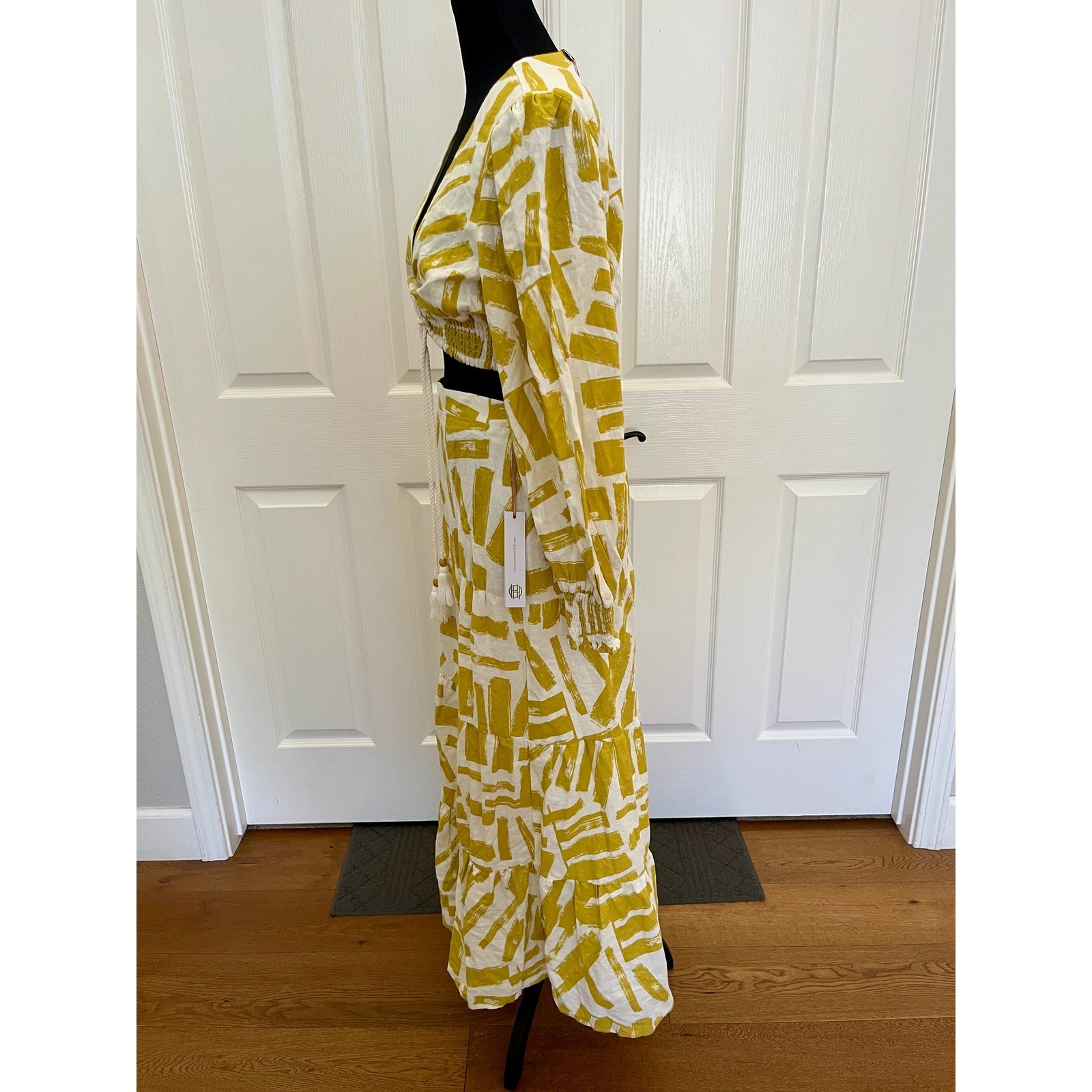 House of Harlow 1960 2 Piece Set Womens M Yellow New Crop Top Maxi Skirt Linen image 4
