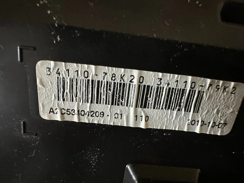 Приборная панель спидометра для приборной панели 2010 и 11 Suzuki Grand Vitara 150 831 миль - Изображение 3 из 3