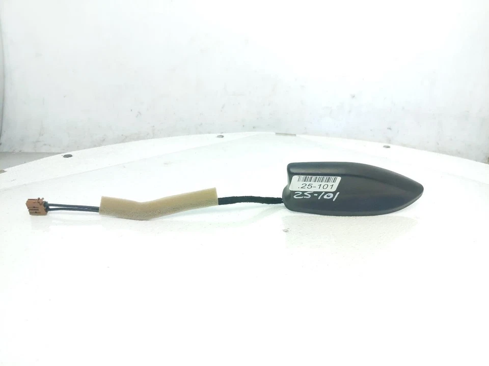 2022-2024 Nissan Frontier Radio Roof Antenna 28208-9Bu0b - Image 4 of 4