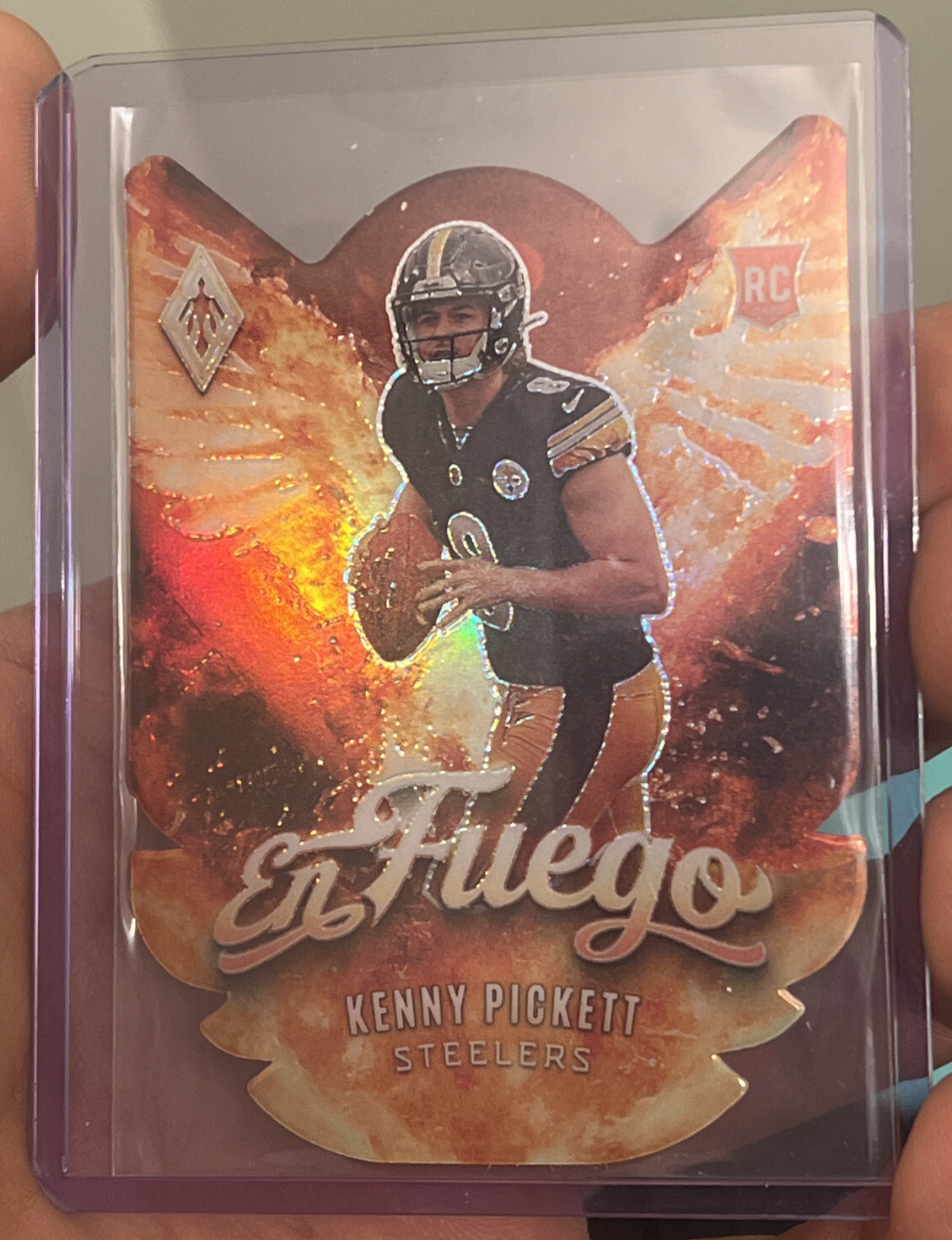 Kenny Pickett En Fuego RC Die Cut Case Hit 2022 Panini Phoenix Steelers #EF-22