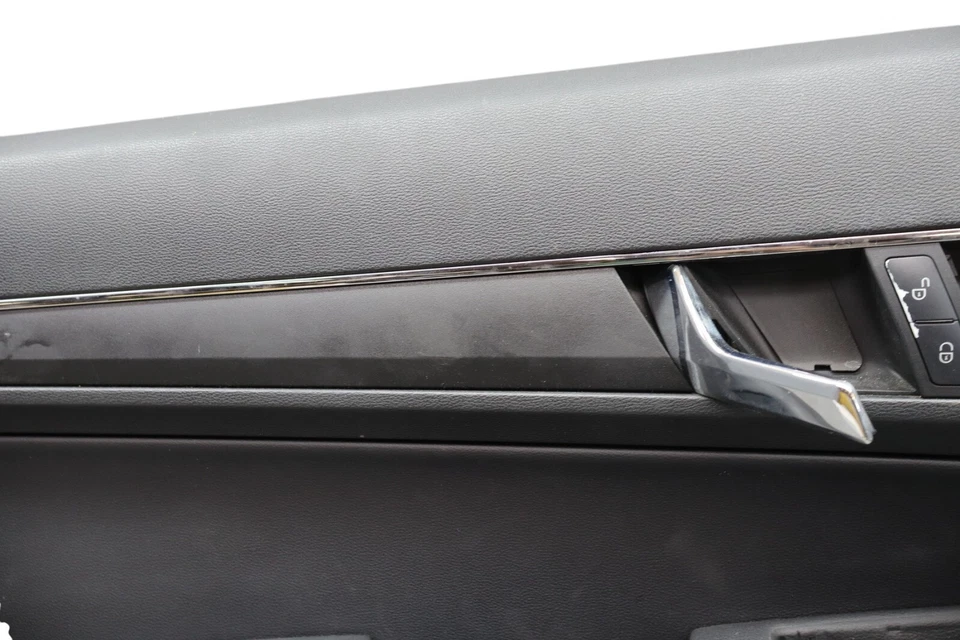10-13 Mercedes E550 E350 W207 Coupe Left Side Interior Door Panel Black Oem - Image 3 of 4