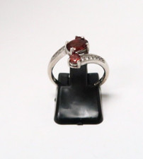 ELEGANT STERLING SILVER GARNET  CZ RING size 7 2.60G 