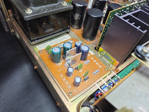Harman/Kardon HK 670 Twin Powered DC Amplifier Parts Repair VIDEO DEMO! ๐ฅ๐บโ
- Picture 21 of 24