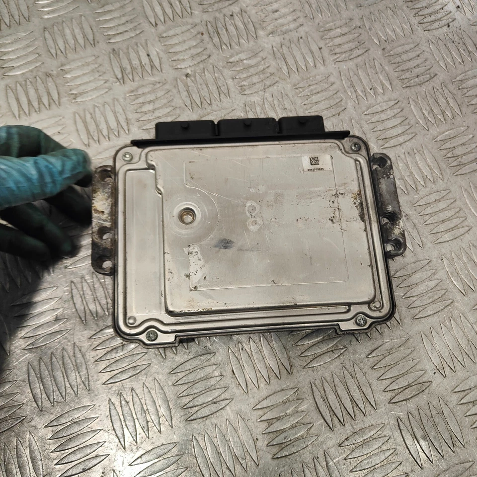 Renault Megane 2010 unidad de control del motor 1,9 237100055R #1 Foto 4 de 4