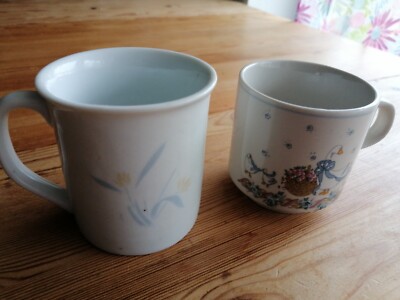 KUN-LUN China Porzellan 2x Tasse Becher Kaffeetasse Ente Muster creme blau