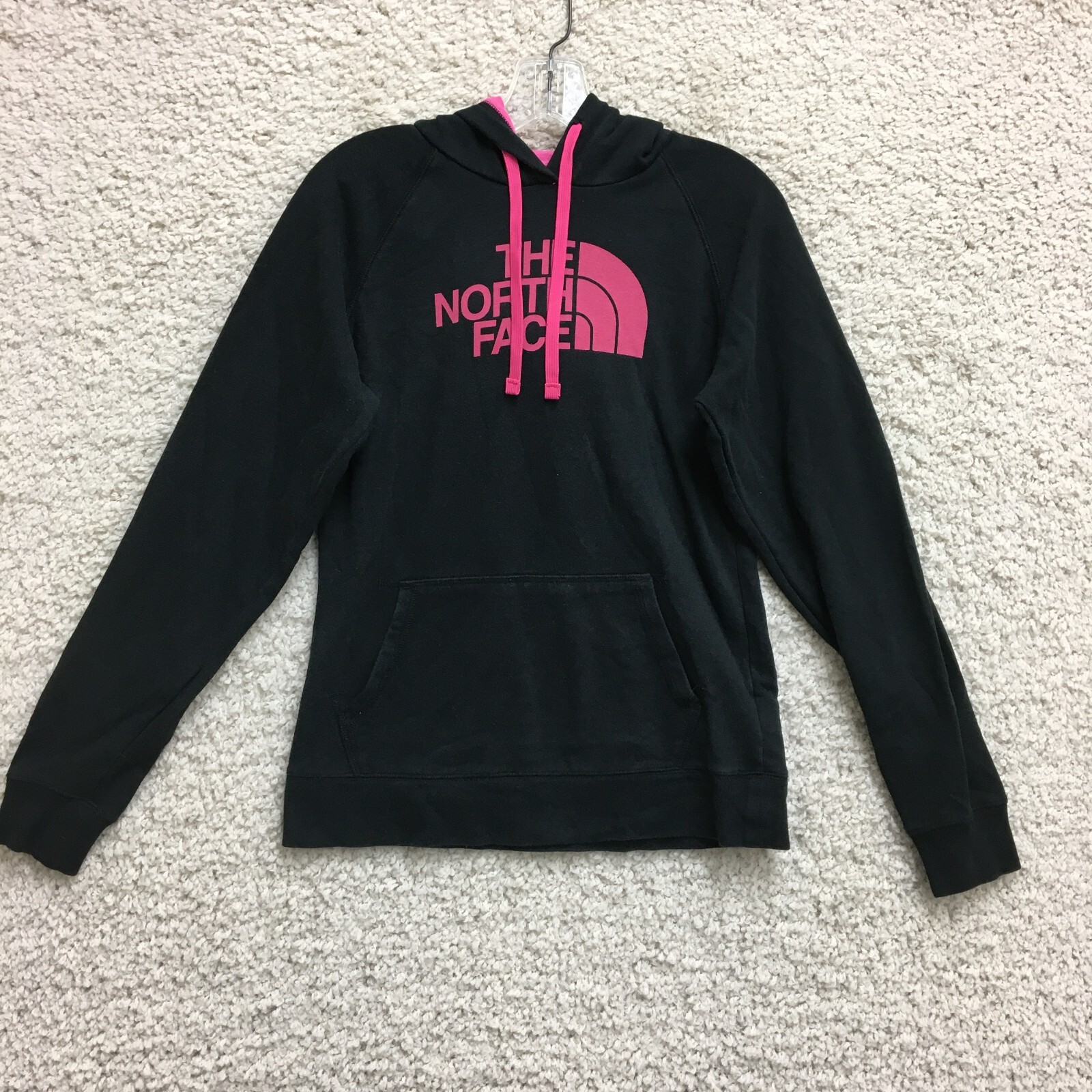 The North Face Black Spellout Hoodie for Women – Medium Pullover with Pockets