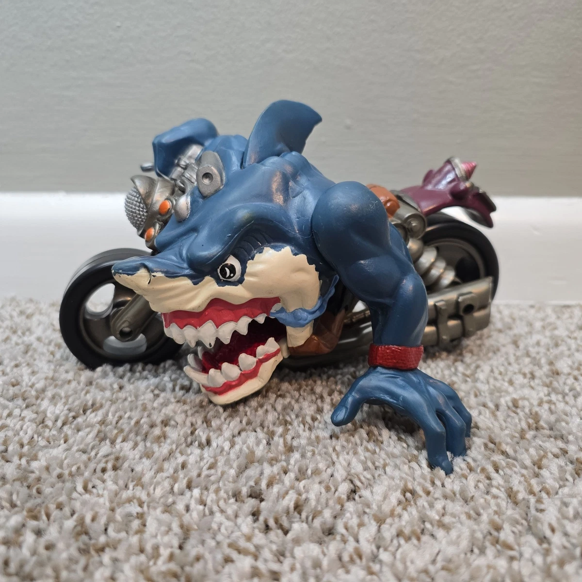 Mattel Street Sharks Cartoon & TV Character Action Figures for