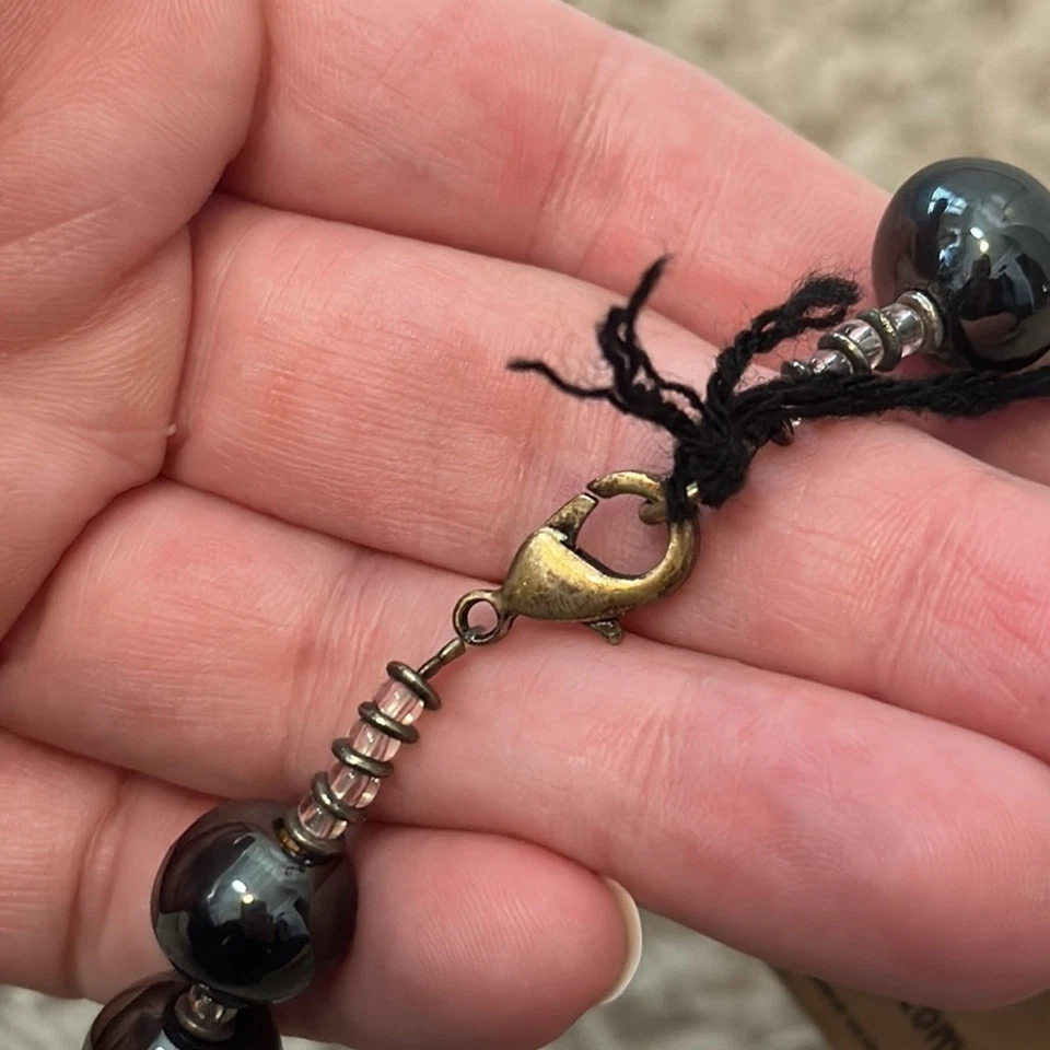 Colar de miçangas Kazuri artesanal 22" cinza escuro contas de cerâmica declaração joias - Imagem 3 de 4