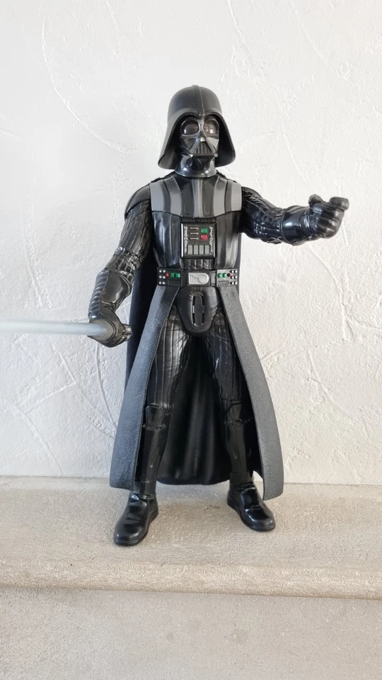 Grande Figurine Star Wars Dark Vador Son Et Lumière - Photo 2/4