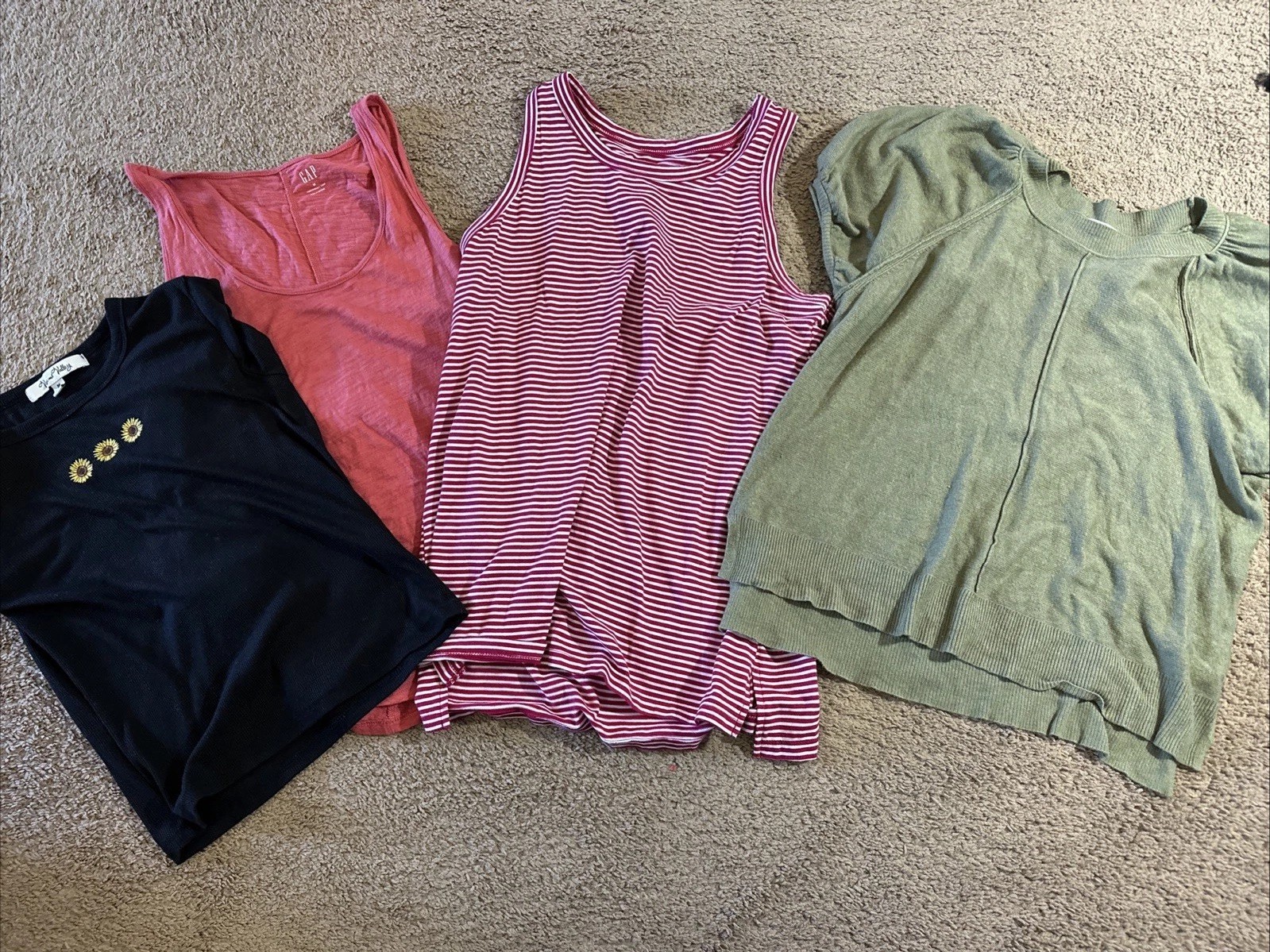 Lot Of Women’s Size Medium Tops Tank Top Short Sleeve Casual Various Brands
