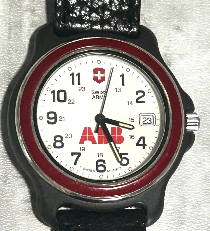 Vtg Swiss Army Watch Men 36mm Black Red Bezel - image 4 of 4