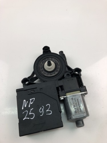 VW PASSAT B7 362 Fensterhebermotor vorne rechts 3AA959702A 26680576