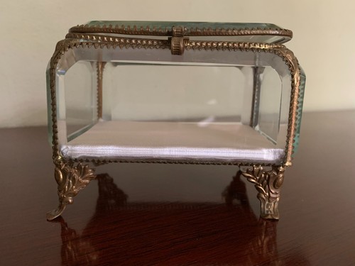 Antique Victorian 19th Century Ormolu and Beveled Glass Jewelry Casket Box - Picture 2 of 24
