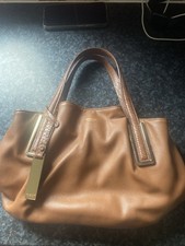 Borsa a mano Dune London in pelle marrone marrone con manico superiore.