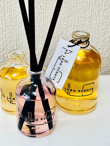 Scented Home Reed diffuser - Perfume Inspired & Natural Scents - Home fragrance - Picture 3 of 3