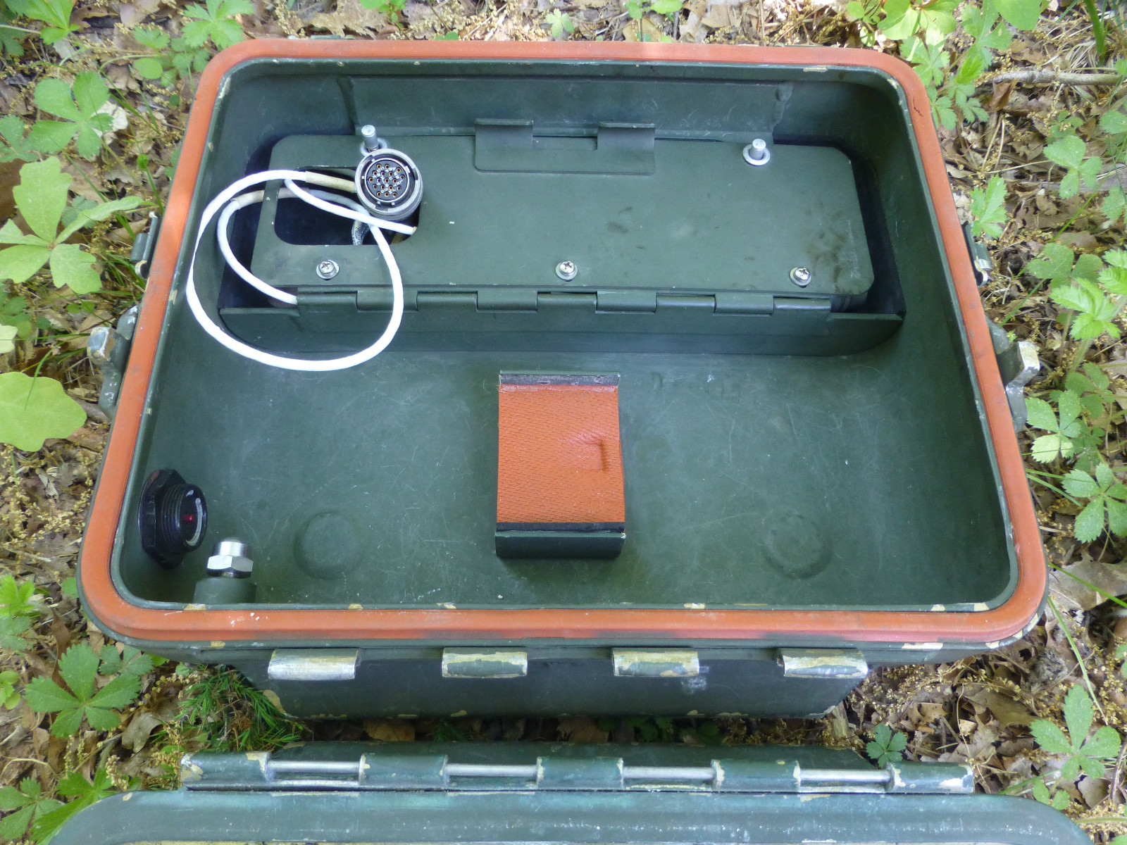 Vintage U.S. Army Telephone Field Test Set NSN 6625011452463 TS3647/G