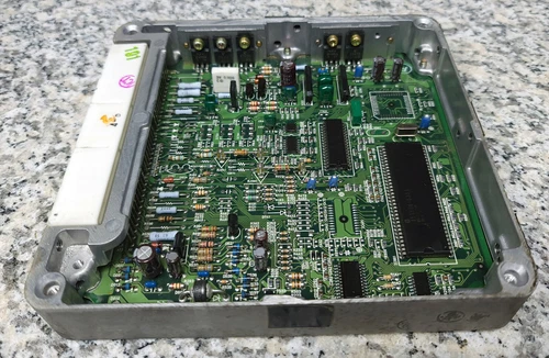 Toyota Land Cruiser 89661-60780 1KZ-TE M/T Ecu Ecm oem jdm used - Picture 5 of 8