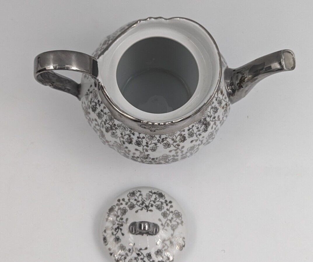 Bavaria Schirnding White Silver Floral tea set: Pot Creamer Bavaria Schirnding White Silver Floral tea set: Pot Creamer