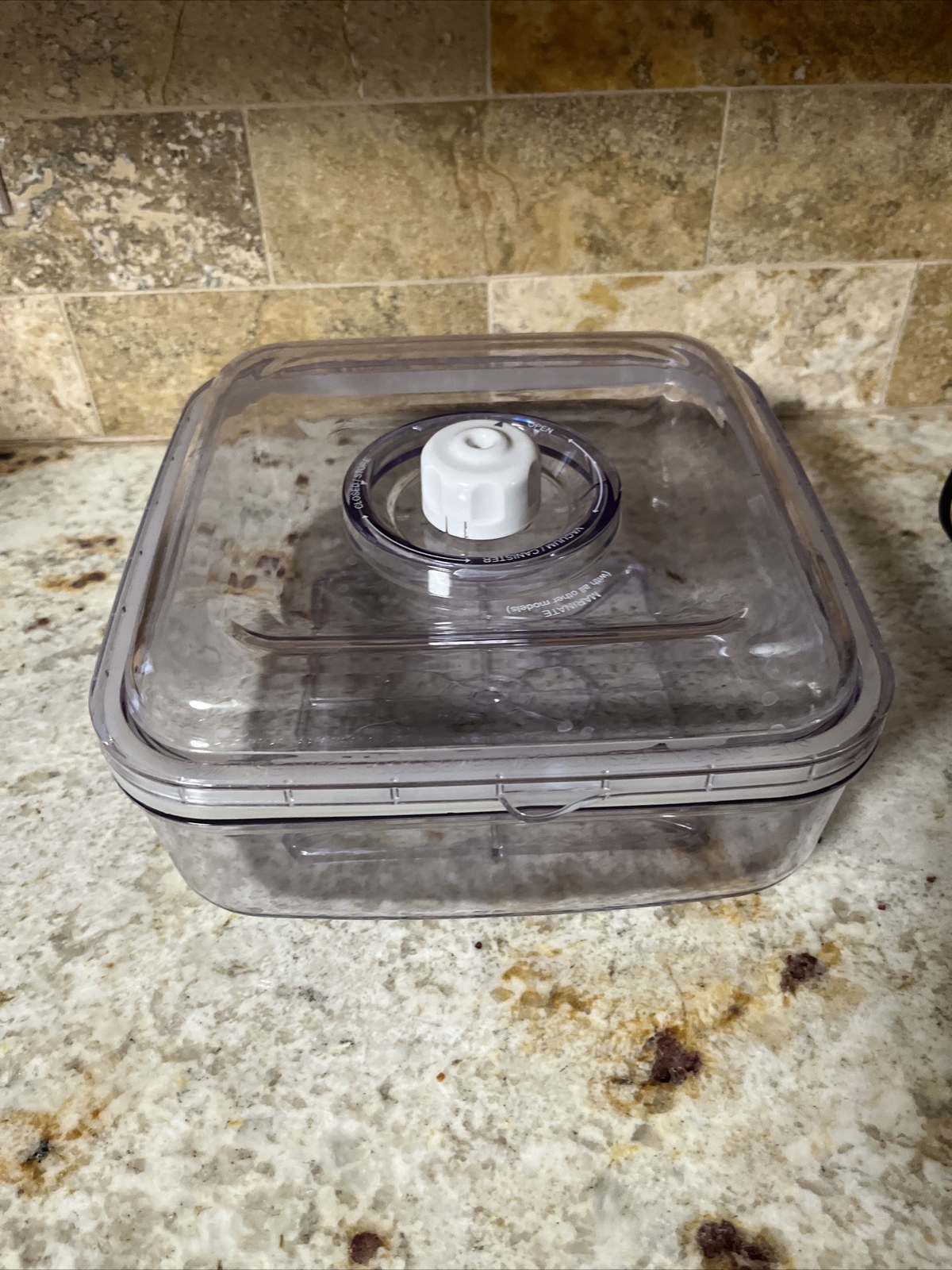 FoodSaver Square Vacuum Sealing 2.25 Qt Quick Marinating Canister