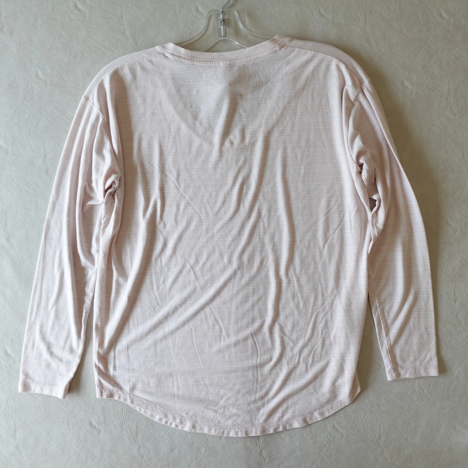 athleta cloudlight stratus athletic yoga shirt