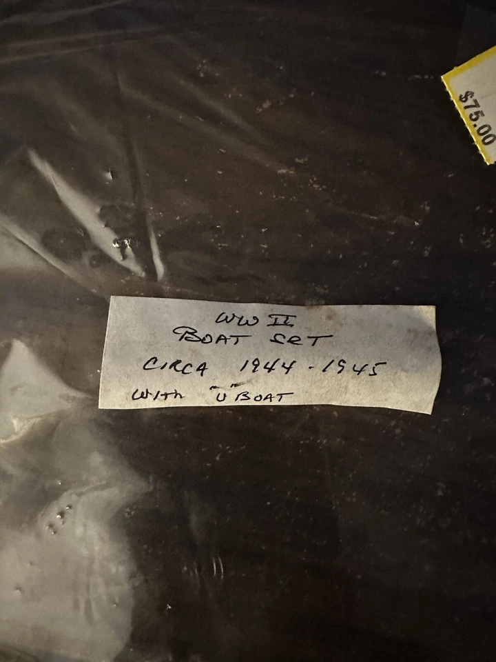 Segunda Guerra Mundial 1944-1945 barcos de juguete con submarino Foto 4 de 4