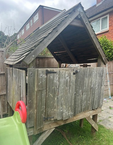 kids play house, wooden tree house, bespoke play houses, rustic garden playhouse - Picture 4 of 4