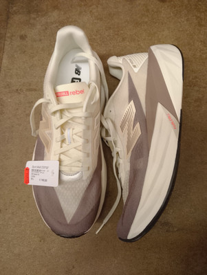 New Balance Fuel Cell Rebel V5 Men; Gr::EUR44,5/uk 10/us 10,5/28,5cm;NP 160,00  