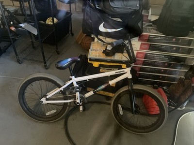 elite 20 bmx bicycle the stealth freestyle bike Bike, Durable Steel Frame, Available in 16", 18", and 20" Sizes. New Sizes 26" and 29" BMX Bicycles 20 x 2.4 (20 Bike) 16x 2.4 for (16Bike) DRIVER Elite Bicycles Stealth Bmx Elite