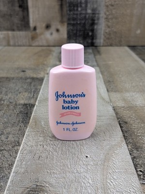 Vintage TRIAL SIZE Johnson's Baby Lotion 1 oz 