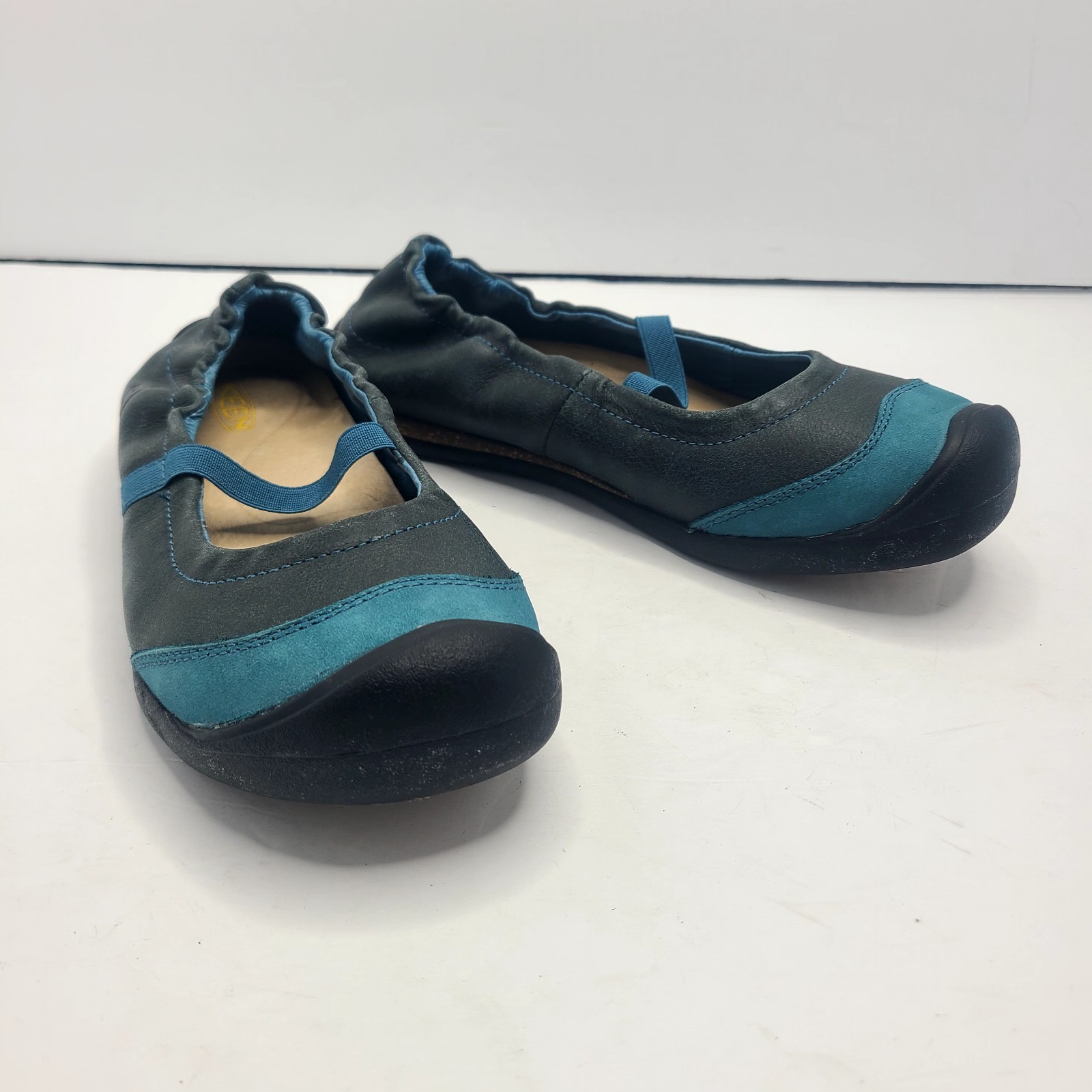 Scarpe da donna Keen Mary Jane in pelle blu con cinturino colorblock outdoor taglia 8