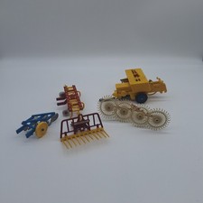 Konvolut  Zubehör Farm von Britains LTD England 70er, 80er Pflug, Ballenpresse