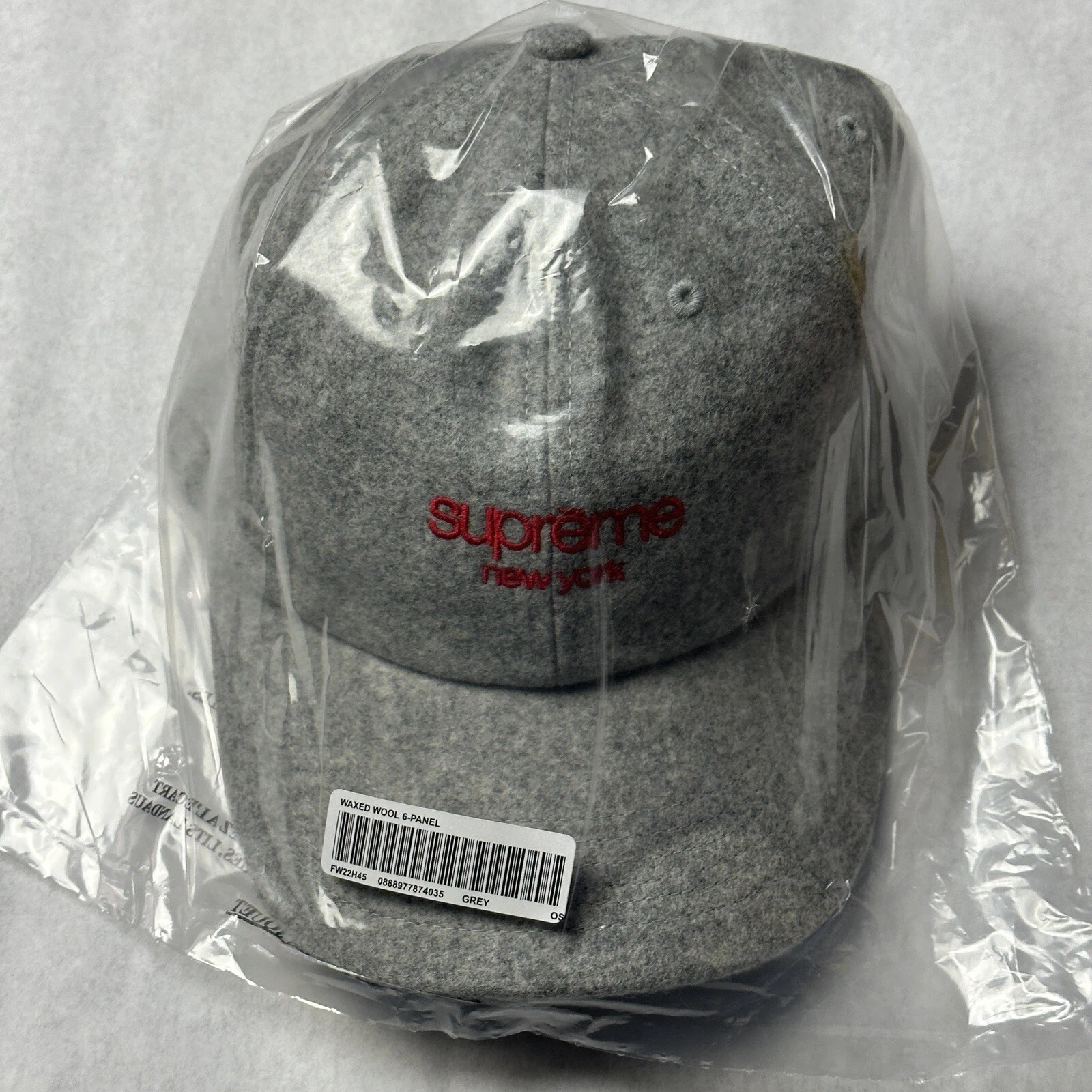 TOUT NEUF chapeau casquette en laine cirée suprême 6 panneaux gris rouge FW22 Supreme New York 2022